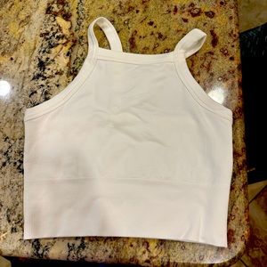 New with tags Athleta Crop top